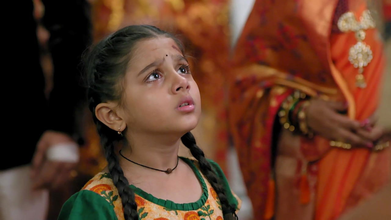 Doree Attempts to Expose Rukmani