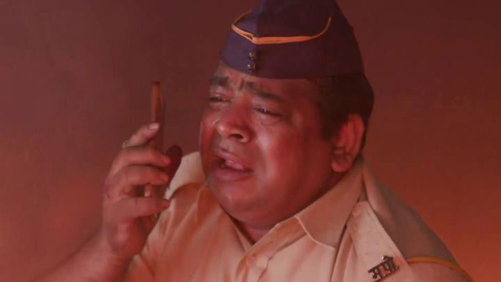 Dev Hunts Down Munim Ji