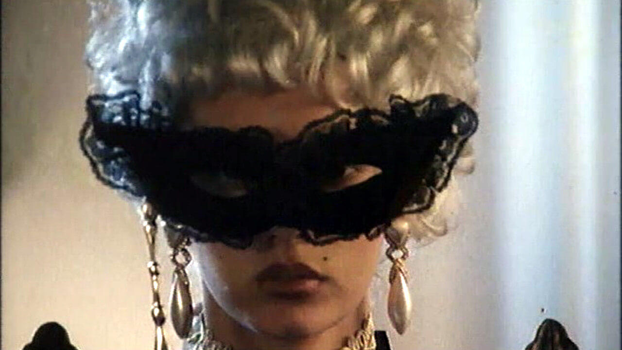 Emmanuelle Velencében