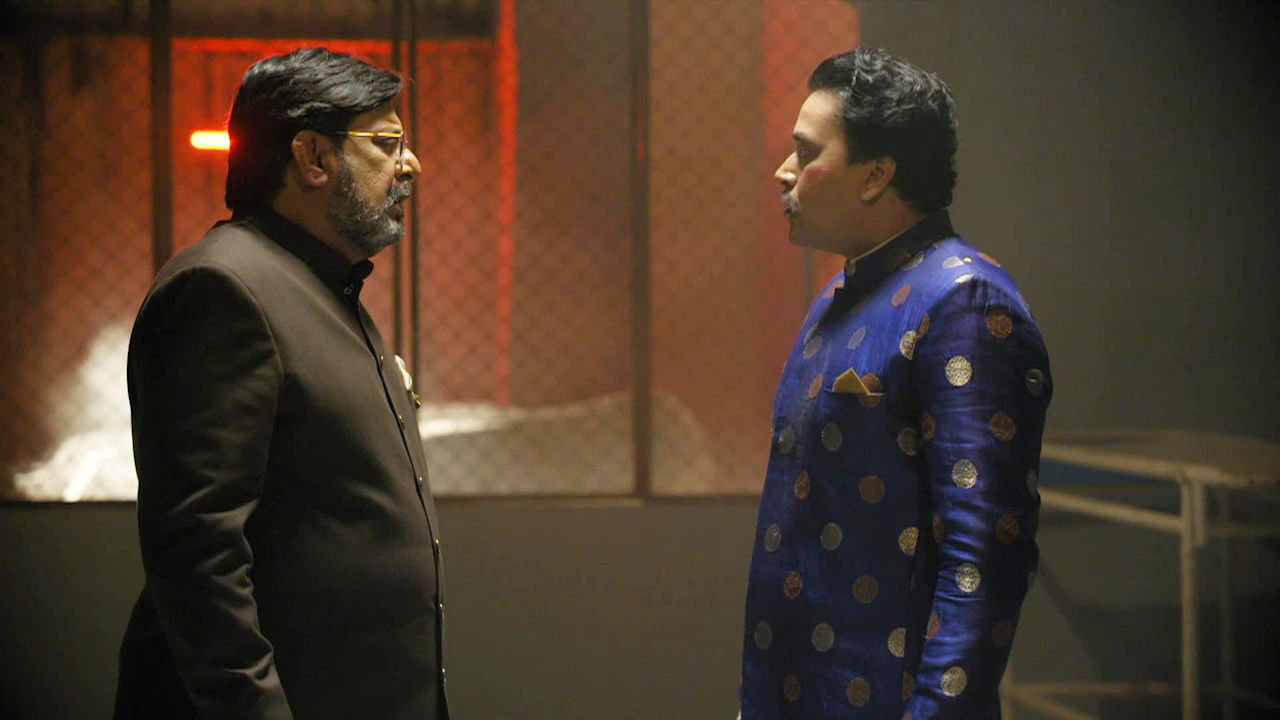 Anand Confronts Mahendra