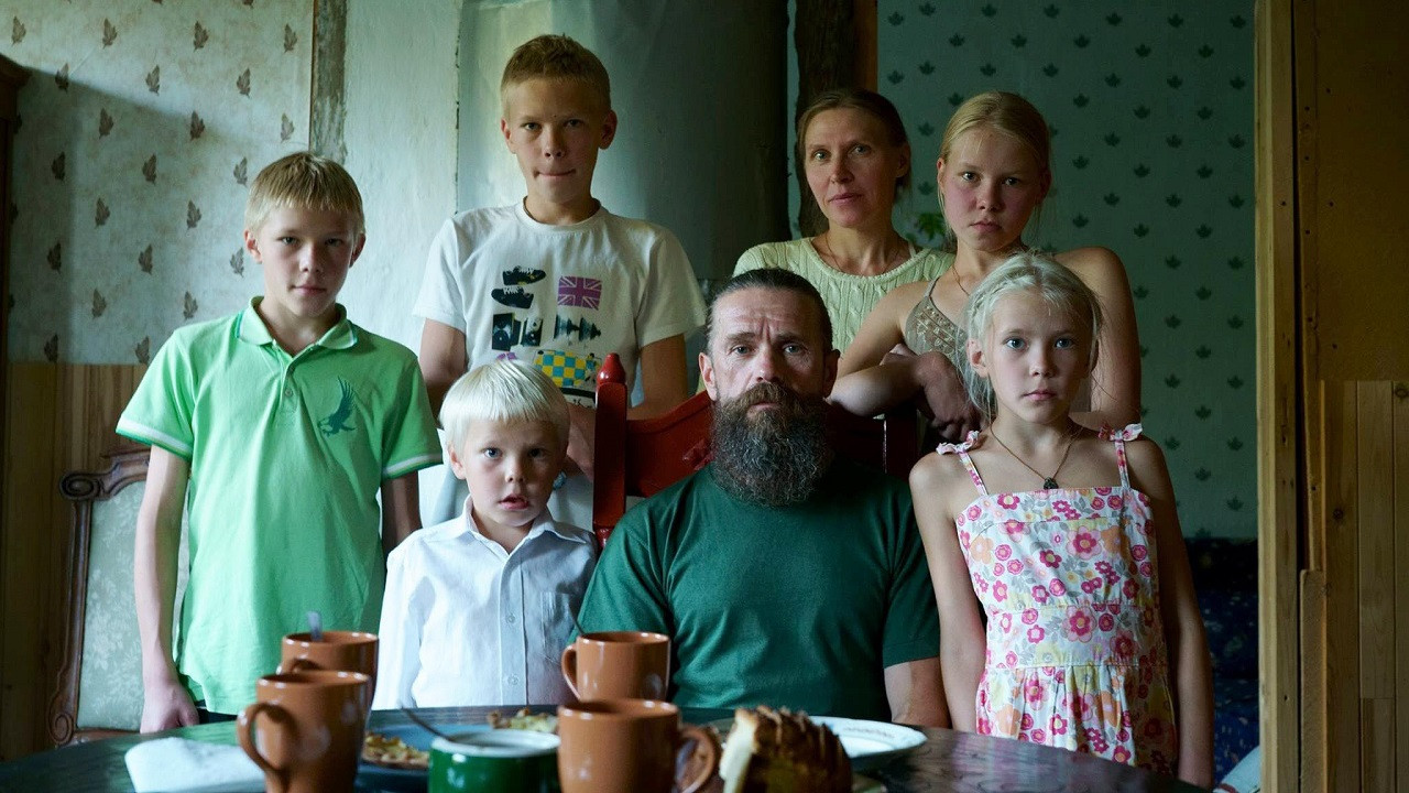 Karelia: International with Monument