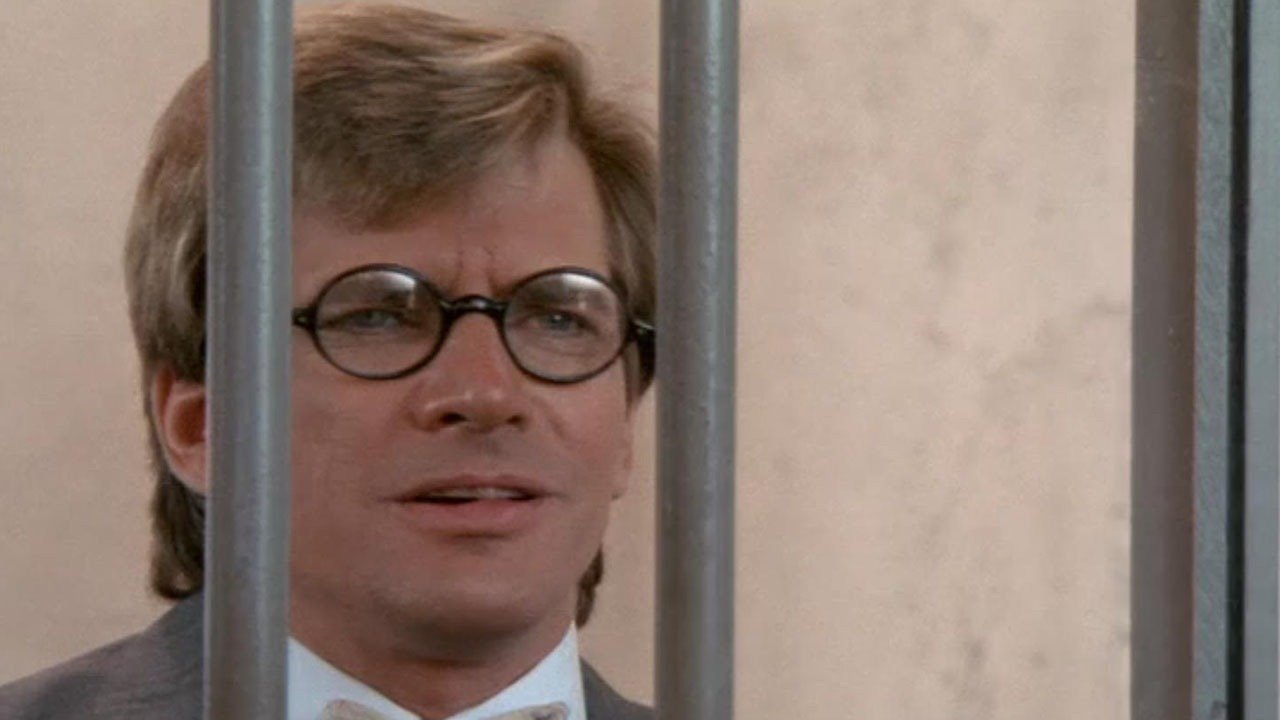 A suttogó fenyvesek grófja