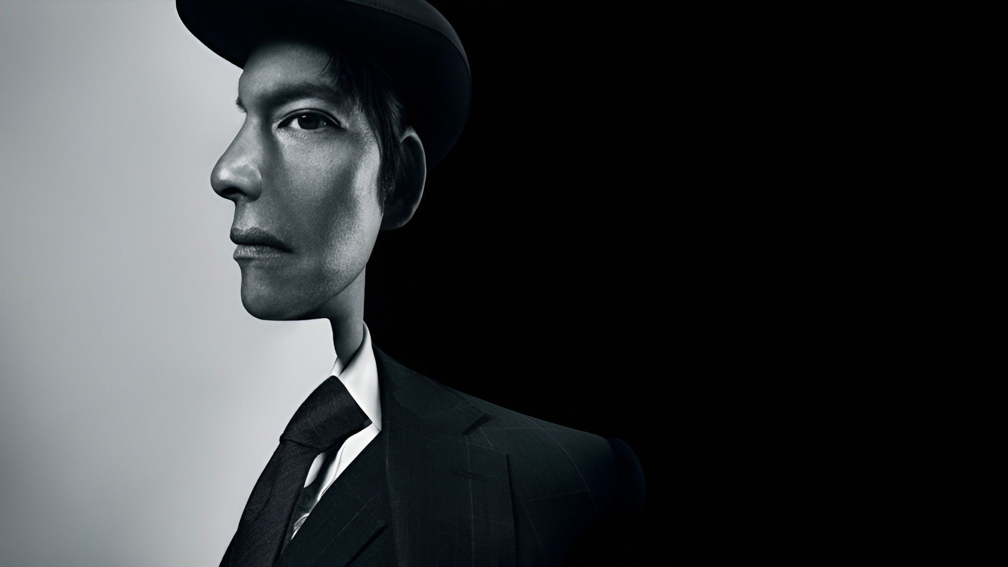 IQ246: The Cases of a Royal Genius