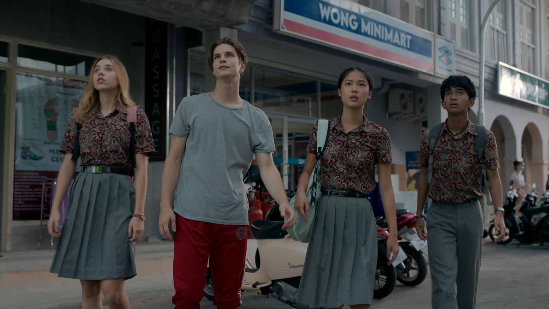 Mr. Midnight: Vigyázz a szörnyekkel