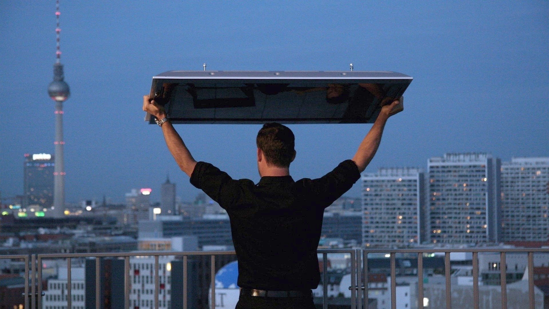 Free Rainer - A te tévéd is hazudik