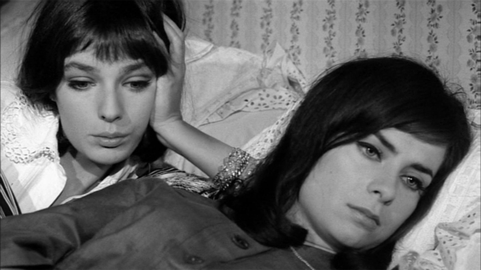 Egy asszonyért, egy asszonyért