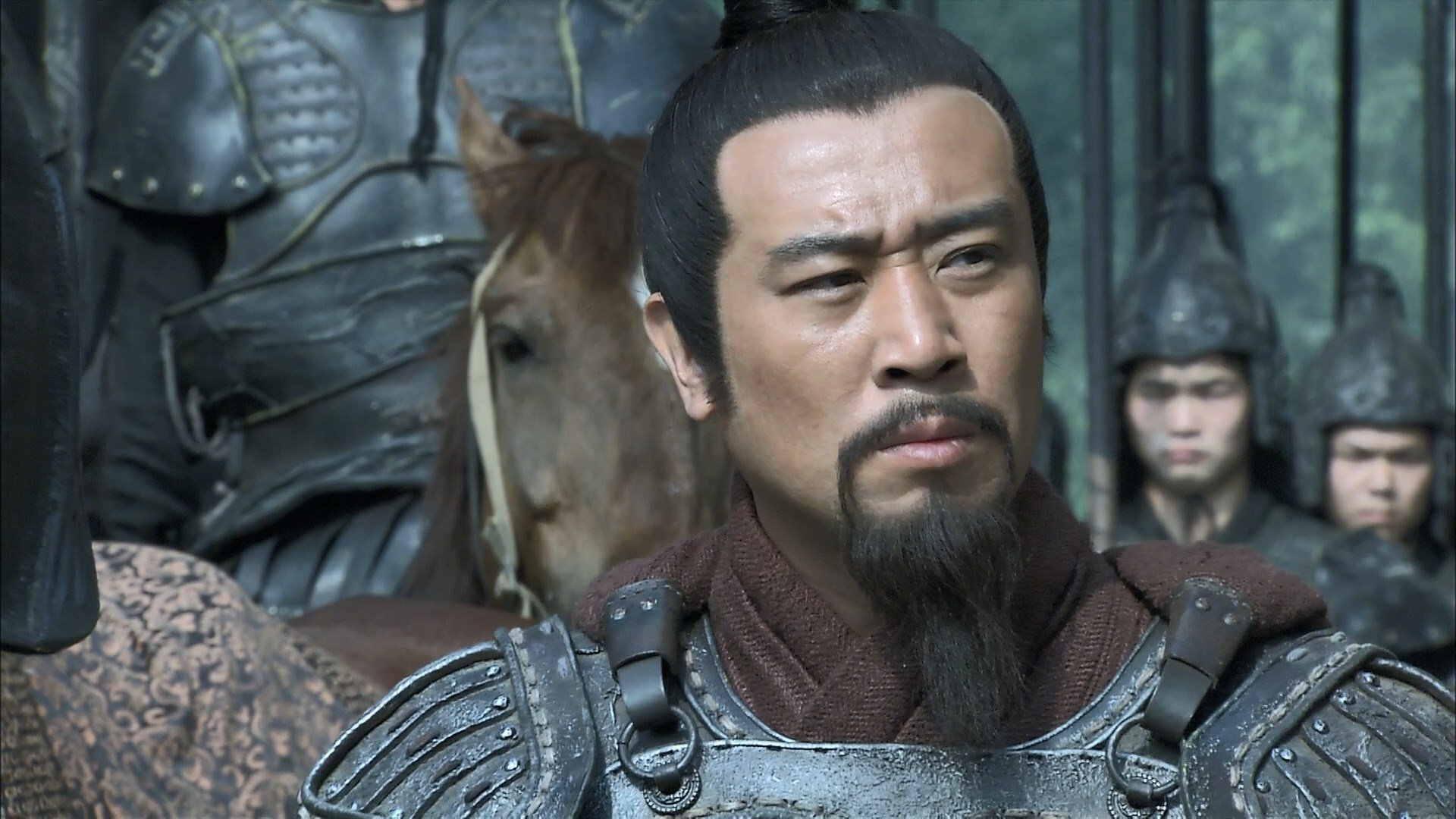Yuan Shao and Cao Cao mobilise their armies