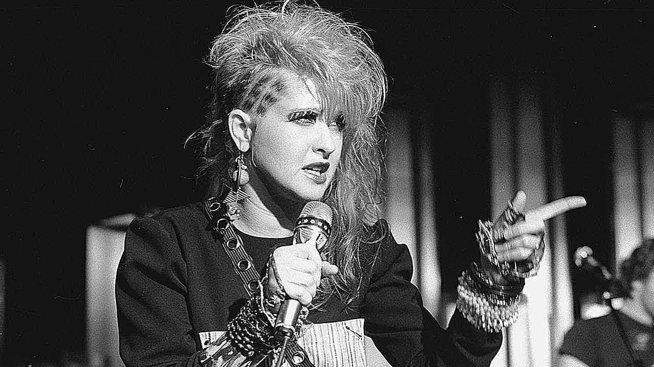 Cyndi Lauper - Live in Paris