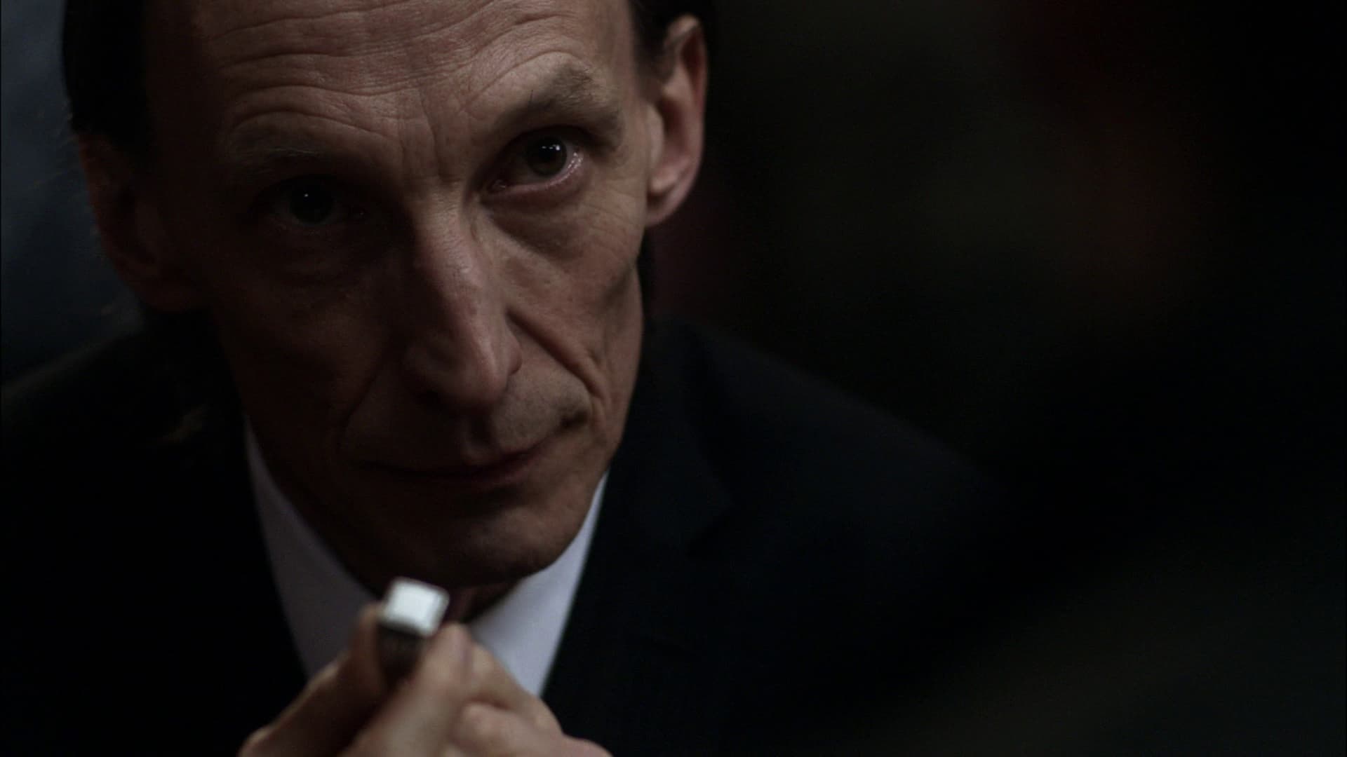 Két perc múlva éjfél