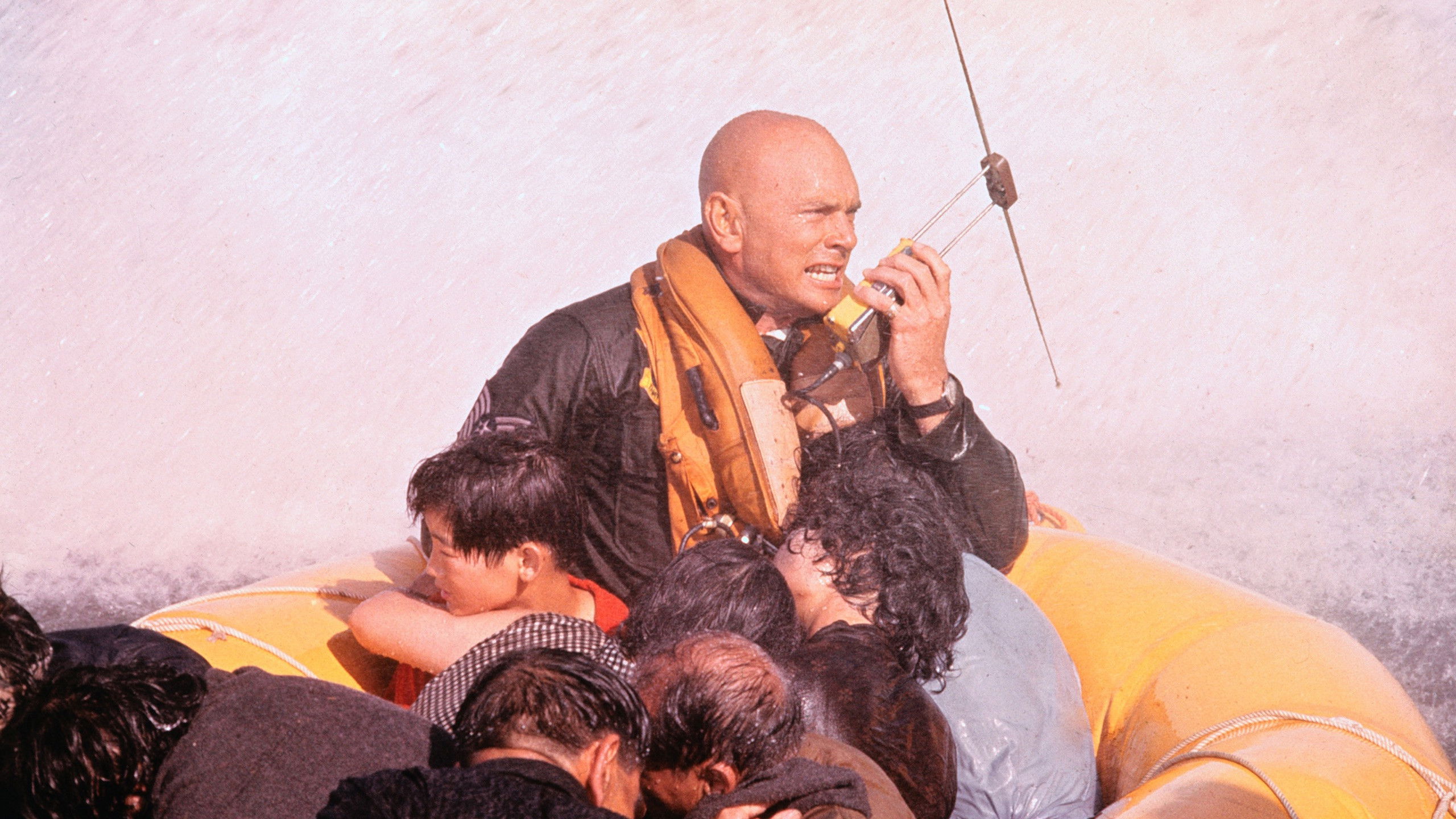 Menekülés Ashiyából