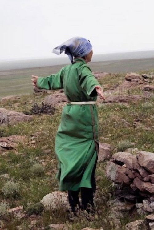 The Wind Carries Us Home