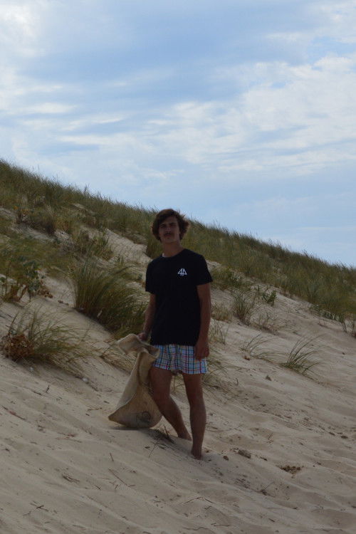 Fighting for beach clean-ups